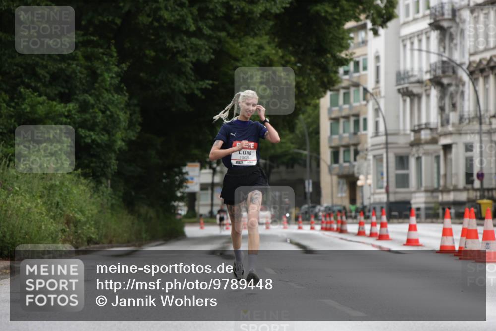 14.06.2026 - REWE Women's Run Jannik Wohlers http://msf.ph/oto/9789448 14.06.2026 09:42:39 Laufen 10020, 7 meine-sportfotos.de