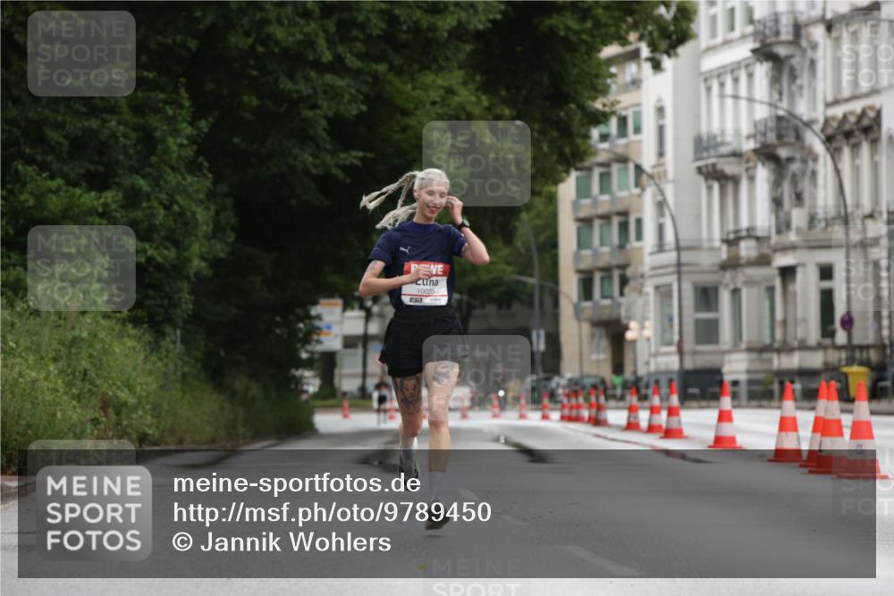 14.06.2026 - REWE Women's Run Jannik Wohlers http://msf.ph/oto/9789450 14.06.2026 09:42:39 Laufen 10020, 57 meine-sportfotos.de