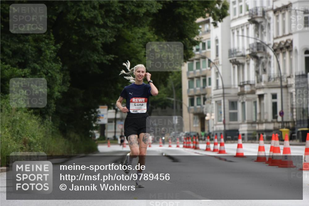 14.06.2026 - REWE Women's Run Jannik Wohlers http://msf.ph/oto/9789456 14.06.2026 09:42:40 Laufen 10020 meine-sportfotos.de