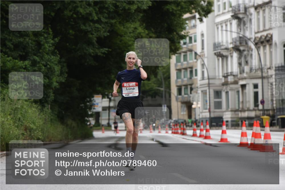 14.06.2026 - REWE Women's Run Jannik Wohlers http://msf.ph/oto/9789460 14.06.2026 09:42:40 Laufen 10020 meine-sportfotos.de