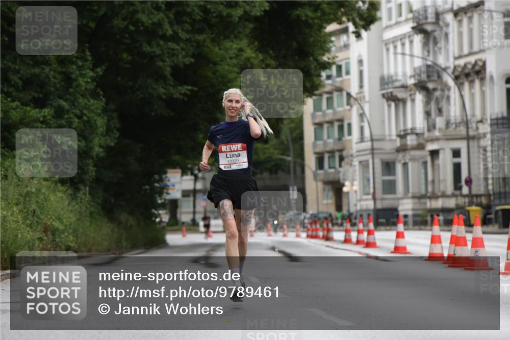 14.06.2026 - REWE Women's Run Jannik Wohlers http://msf.ph/oto/9789461 14.06.2026 09:42:40 Laufen 10020, 57 meine-sportfotos.de