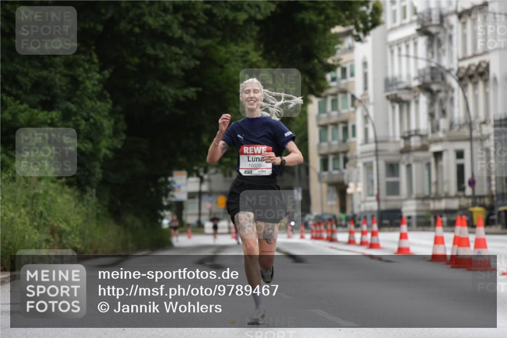14.06.2026 - REWE Women's Run Jannik Wohlers http://msf.ph/oto/9789467 14.06.2026 09:42:41 Laufen 10020, 57 meine-sportfotos.de