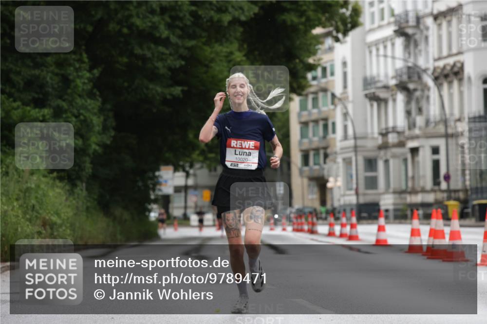 14.06.2026 - REWE Women's Run Jannik Wohlers http://msf.ph/oto/9789471 14.06.2026 09:42:41 Laufen 10020, 7 meine-sportfotos.de