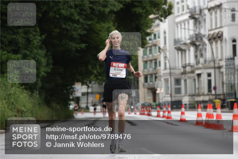 14.06.2026 - REWE Women's Run Jannik Wohlers http://msf.ph/oto/9789476 14.06.2026 09:42:41 Laufen 10020, 57 meine-sportfotos.de