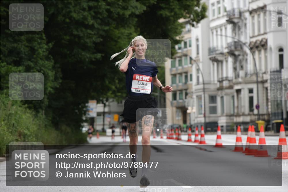 14.06.2026 - REWE Women's Run Jannik Wohlers http://msf.ph/oto/9789477 14.06.2026 09:42:41 Laufen 10020, 57 meine-sportfotos.de