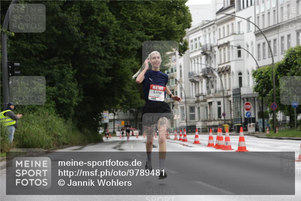 14.06.2026 - REWE Women's Run Jannik Wohlers http://msf.ph/oto/9789481 14.06.2026 09:42:42 Laufen 10020, 57 meine-sportfotos.de