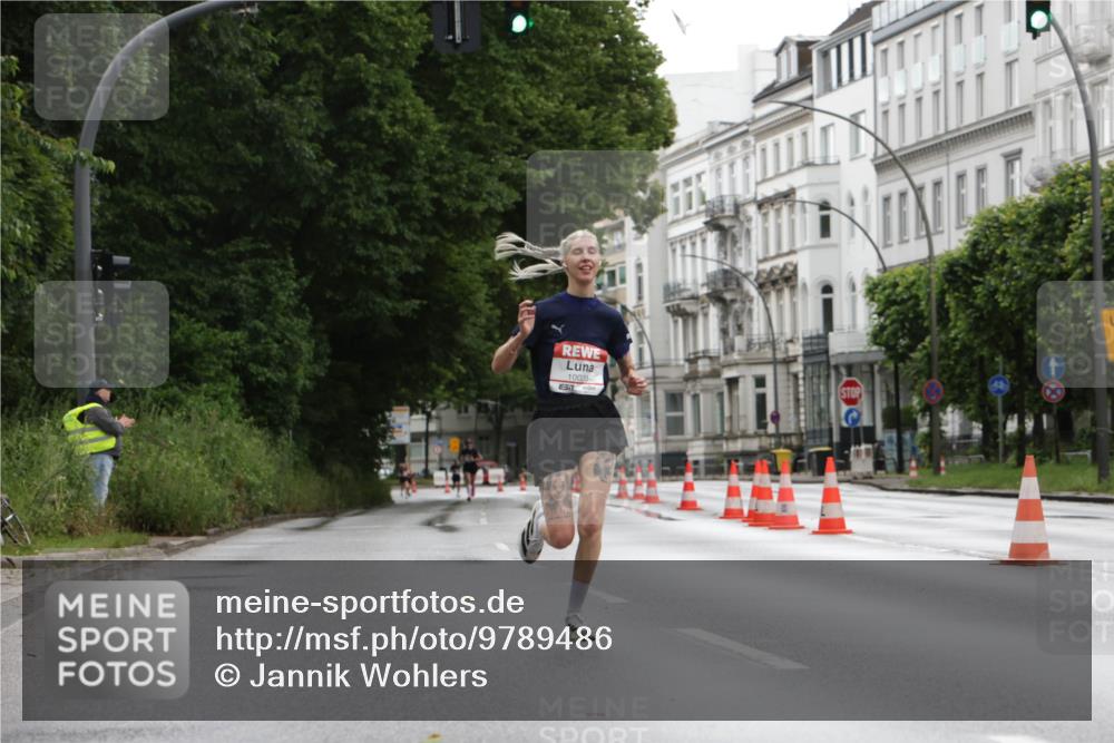 14.06.2026 - REWE Women's Run Jannik Wohlers http://msf.ph/oto/9789486 14.06.2026 09:42:42 Laufen 10020 meine-sportfotos.de
