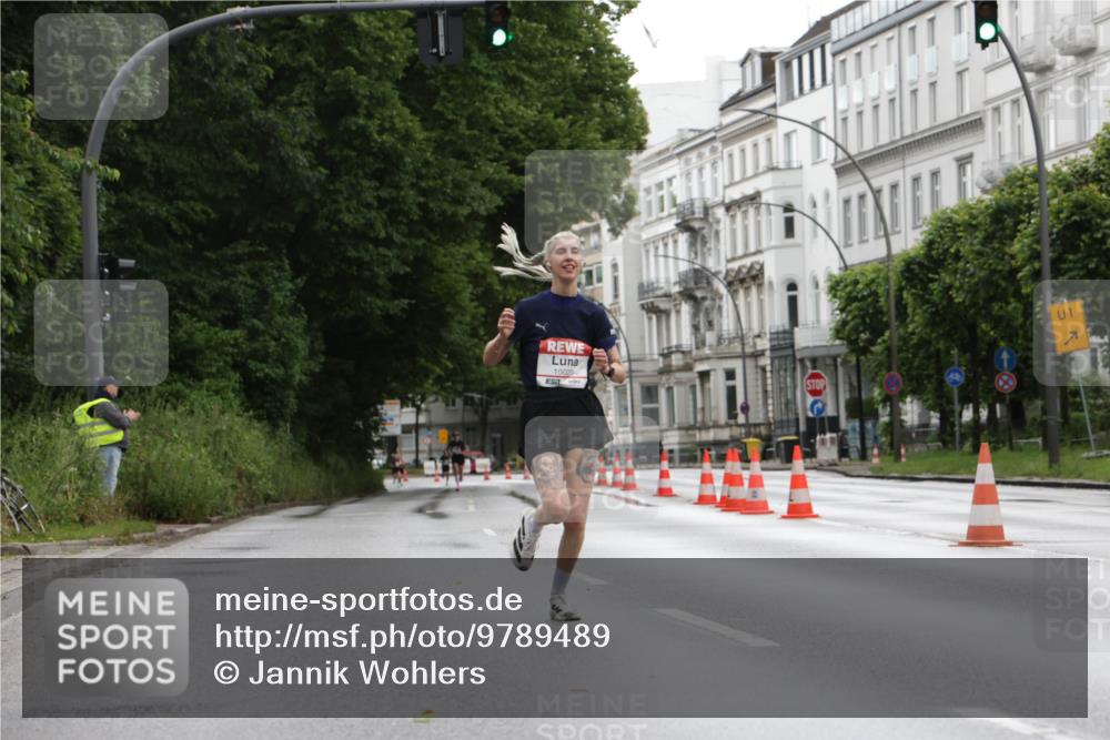 14.06.2026 - REWE Women's Run Jannik Wohlers http://msf.ph/oto/9789489 14.06.2026 09:42:42 Laufen 10020, 1 meine-sportfotos.de