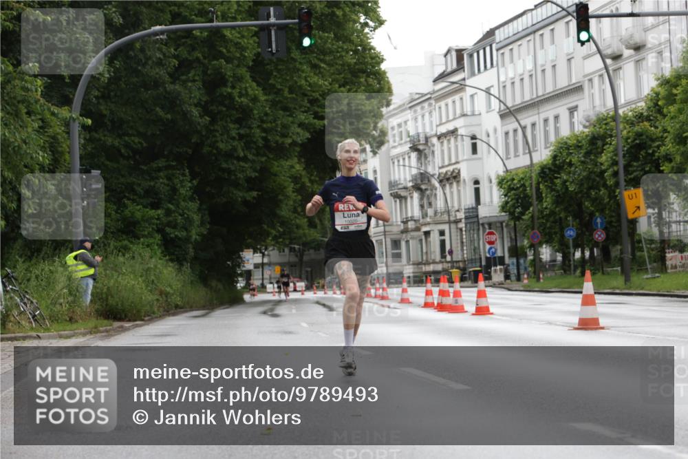 14.06.2026 - REWE Women's Run Jannik Wohlers http://msf.ph/oto/9789493 14.06.2026 09:42:42 Laufen 10020, 1 meine-sportfotos.de