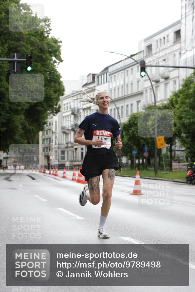14.06.2026 - REWE Women's Run Jannik Wohlers http://msf.ph/oto/9789498 14.06.2026 09:42:43 Laufen 20, 01 meine-sportfotos.de