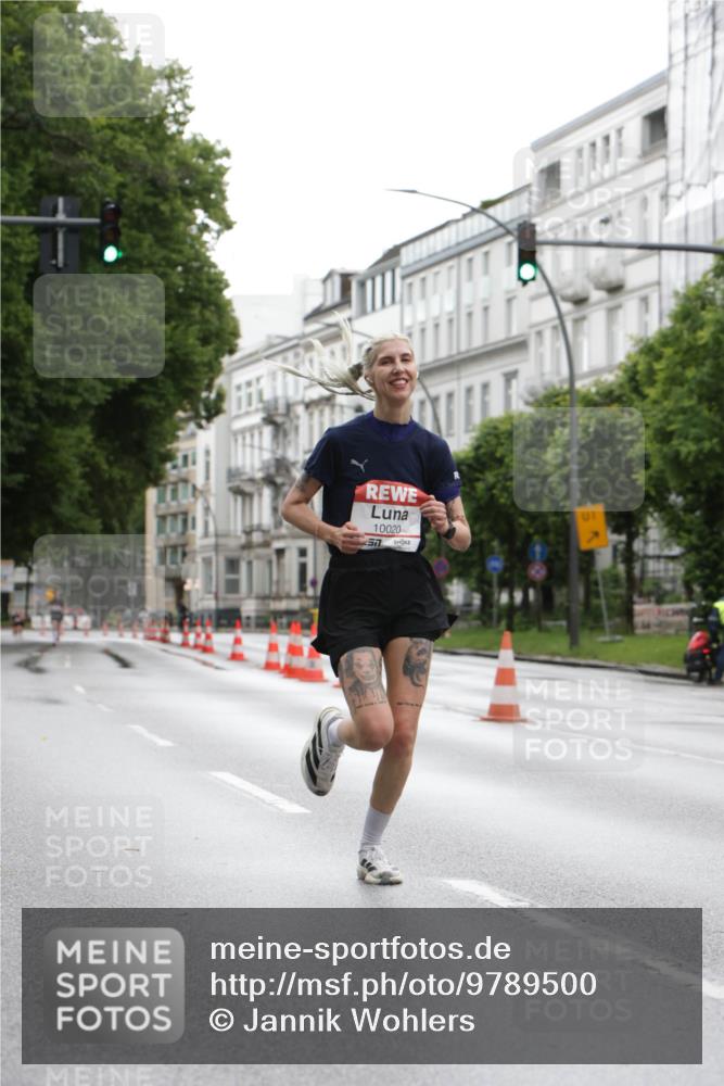 14.06.2026 - REWE Women's Run Jannik Wohlers http://msf.ph/oto/9789500 14.06.2026 09:42:43 Laufen 10020 meine-sportfotos.de
