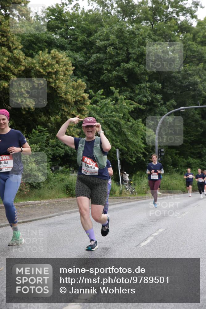 14.06.2026 - REWE Women's Run Jannik Wohlers http://msf.ph/oto/9789501 14.06.2026 10:02:43 Laufen 11393, 17, 10022 meine-sportfotos.de
