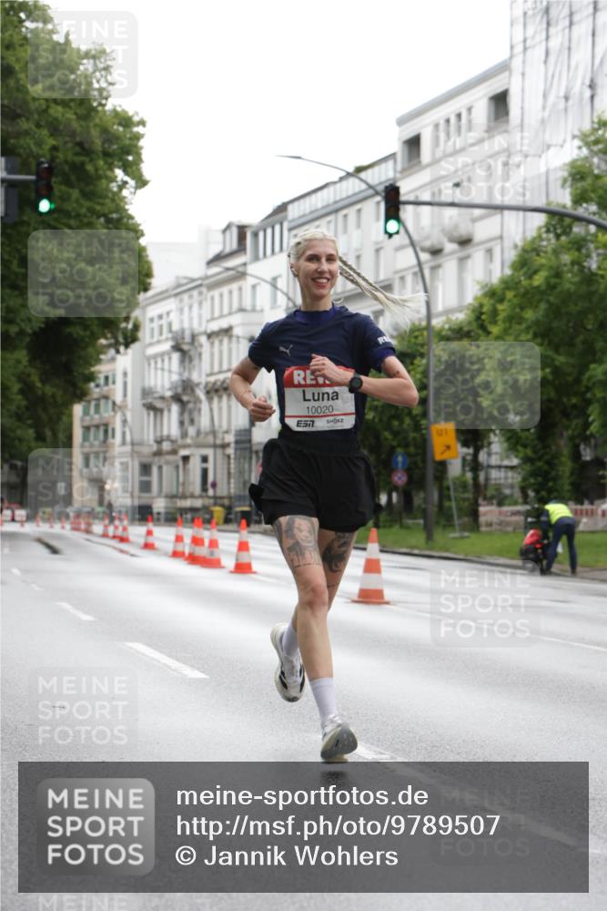 14.06.2026 - REWE Women's Run Jannik Wohlers http://msf.ph/oto/9789507 14.06.2026 09:42:43 Laufen 10020, 7, 01 meine-sportfotos.de