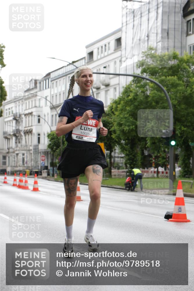 14.06.2026 - REWE Women's Run Jannik Wohlers http://msf.ph/oto/9789518 14.06.2026 09:42:44 Laufen 10020, 7 meine-sportfotos.de