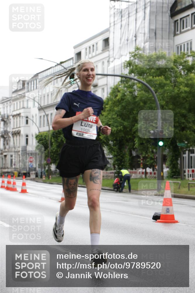 14.06.2026 - REWE Women's Run Jannik Wohlers http://msf.ph/oto/9789520 14.06.2026 09:42:44 Laufen 10020, 7 meine-sportfotos.de
