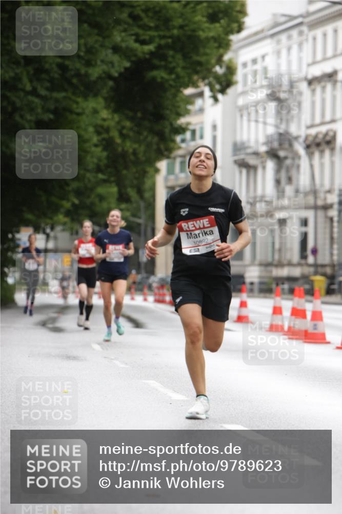 14.06.2026 - REWE Women's Run Jannik Wohlers http://msf.ph/oto/9789623 14.06.2026 09:43:19 Laufen 10892 meine-sportfotos.de
