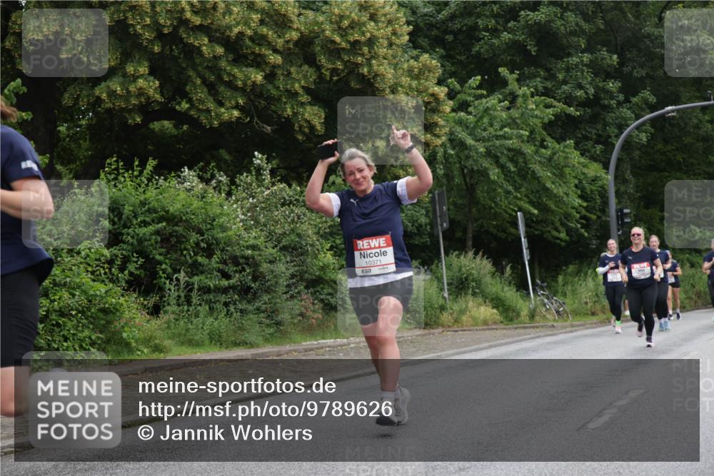 14.06.2026 - REWE Women's Run Jannik Wohlers http://msf.ph/oto/9789626 14.06.2026 10:02:53 Laufen 10371, 57 meine-sportfotos.de