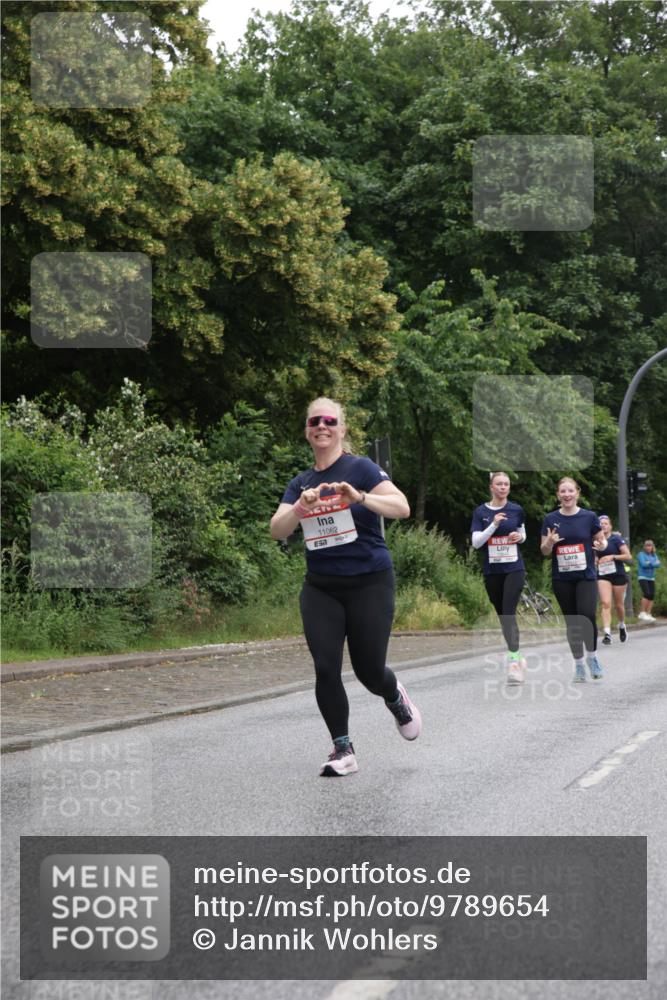 14.06.2026 - REWE Women's Run Jannik Wohlers http://msf.ph/oto/9789654 14.06.2026 10:02:57 Laufen 11062, 57 meine-sportfotos.de