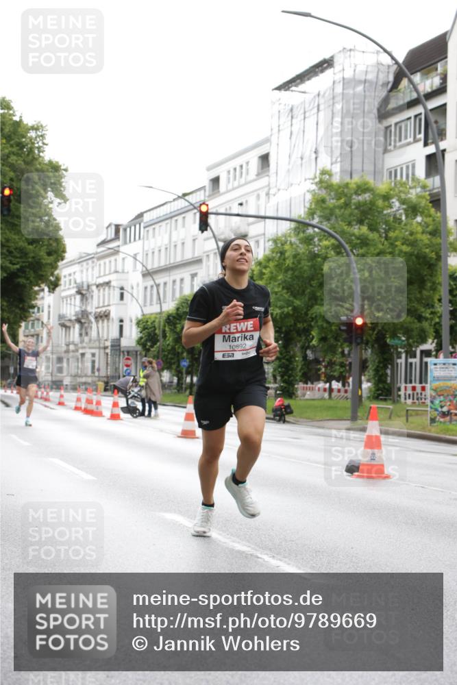 14.06.2026 - REWE Women's Run Jannik Wohlers http://msf.ph/oto/9789669 14.06.2026 09:43:21 Laufen 10892, 7 meine-sportfotos.de