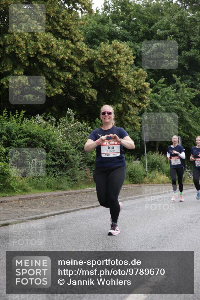 14.06.2026 - REWE Women's Run Jannik Wohlers http://msf.ph/oto/9789670 14.06.2026 10:02:57 Laufen 11062, 57 meine-sportfotos.de