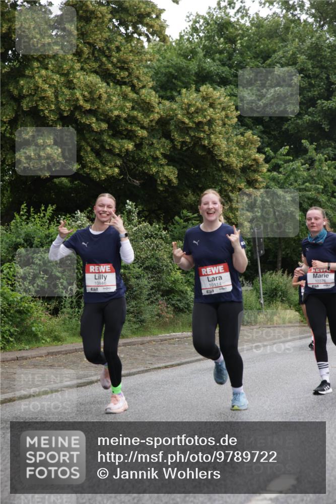 14.06.2026 - REWE Women's Run Jannik Wohlers http://msf.ph/oto/9789722 14.06.2026 10:03:00 Laufen 10846, 57, 10114, 657, 10376, 57 meine-sportfotos.de