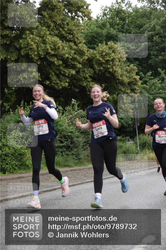 14.06.2026 - REWE Women's Run Jannik Wohlers http://msf.ph/oto/9789732 14.06.2026 10:03:00 Laufen 57, 10846, 10114, 657, 10376, 7 meine-sportfotos.de