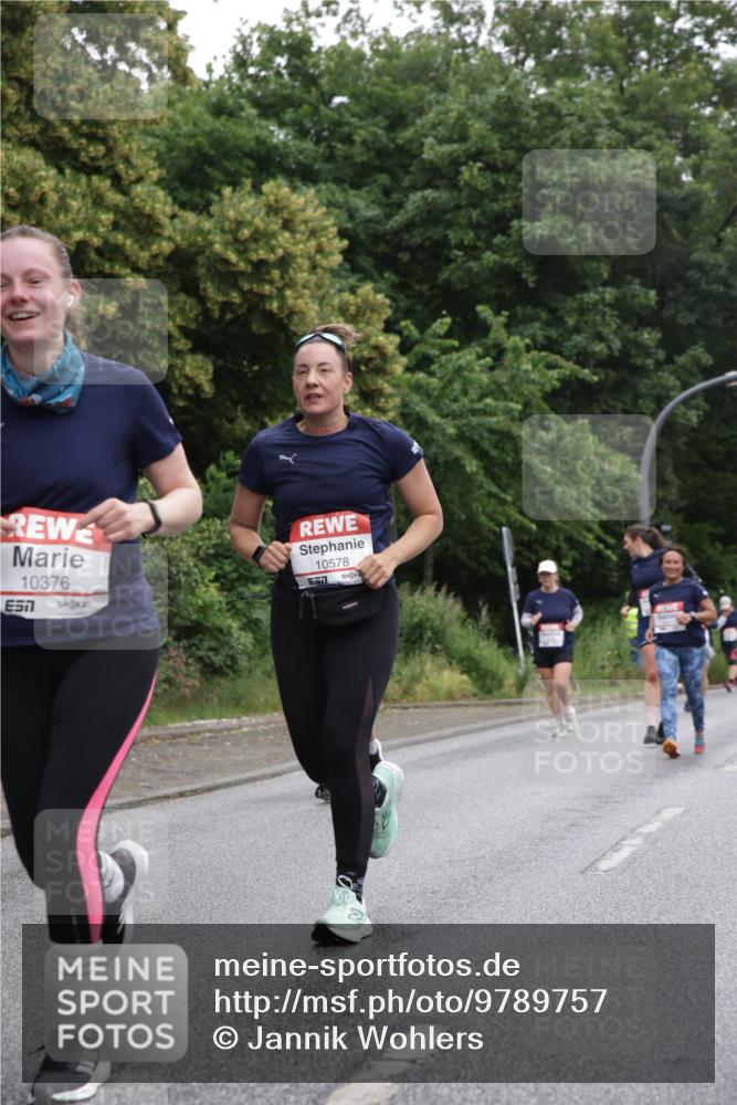 14.06.2026 - REWE Women's Run Jannik Wohlers http://msf.ph/oto/9789757 14.06.2026 10:03:02 Laufen 10376, 7, 10578, 657 meine-sportfotos.de