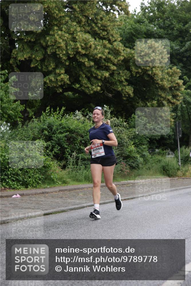 14.06.2026 - REWE Women's Run Jannik Wohlers http://msf.ph/oto/9789778 14.06.2026 10:03:03 Laufen 10963 meine-sportfotos.de