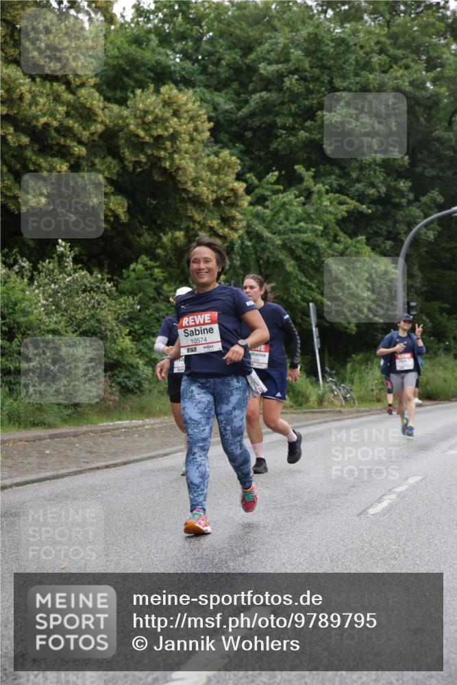 14.06.2026 - REWE Women's Run Jannik Wohlers http://msf.ph/oto/9789795 14.06.2026 10:03:05 Laufen 10574, 57 meine-sportfotos.de