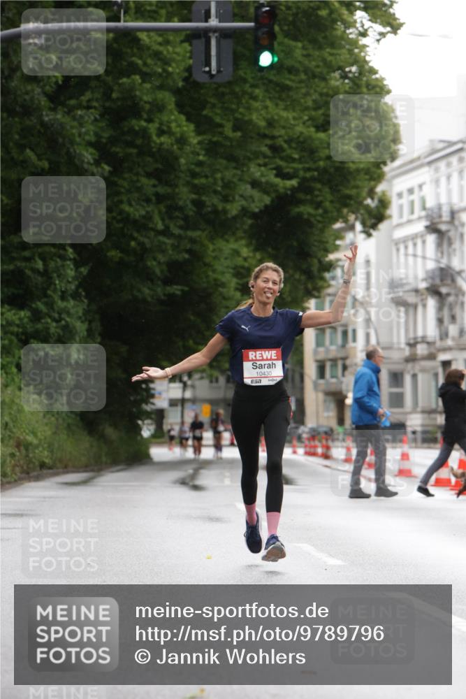 14.06.2026 - REWE Women's Run Jannik Wohlers http://msf.ph/oto/9789796 14.06.2026 09:43:29 Laufen 10430, 7 meine-sportfotos.de