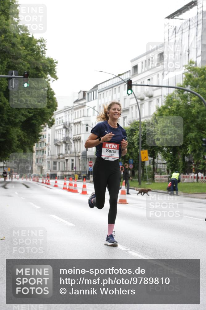 14.06.2026 - REWE Women's Run Jannik Wohlers http://msf.ph/oto/9789810 14.06.2026 09:43:31 Laufen 10430, 7, 01 meine-sportfotos.de