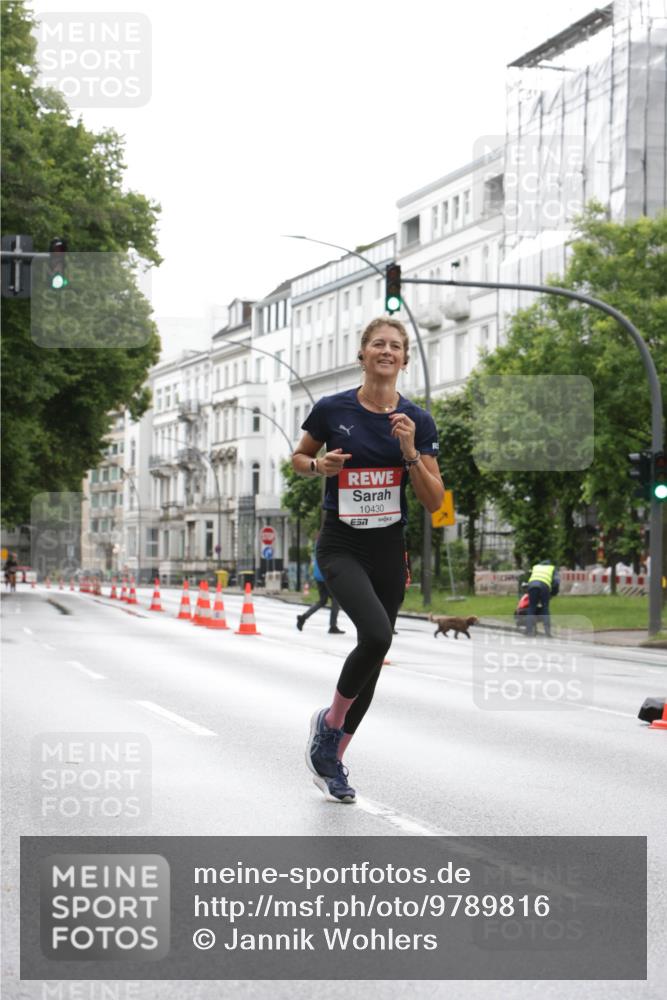 14.06.2026 - REWE Women's Run Jannik Wohlers http://msf.ph/oto/9789816 14.06.2026 09:43:31 Laufen 10430 meine-sportfotos.de