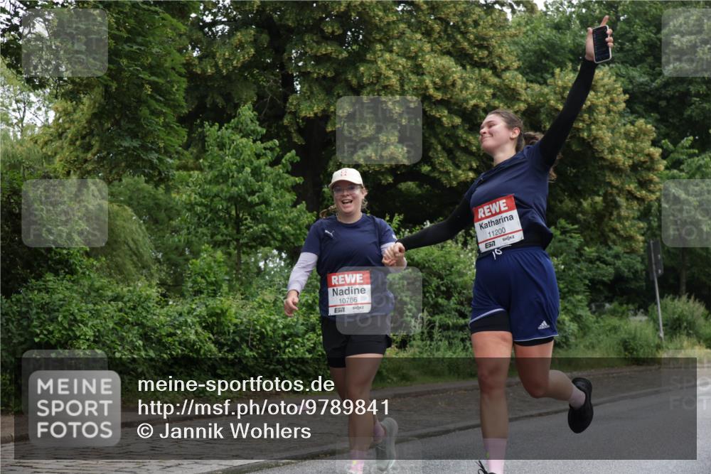 14.06.2026 - REWE Women's Run Jannik Wohlers http://msf.ph/oto/9789841 14.06.2026 10:03:07 Laufen 10766, 57, 11200, 57 meine-sportfotos.de