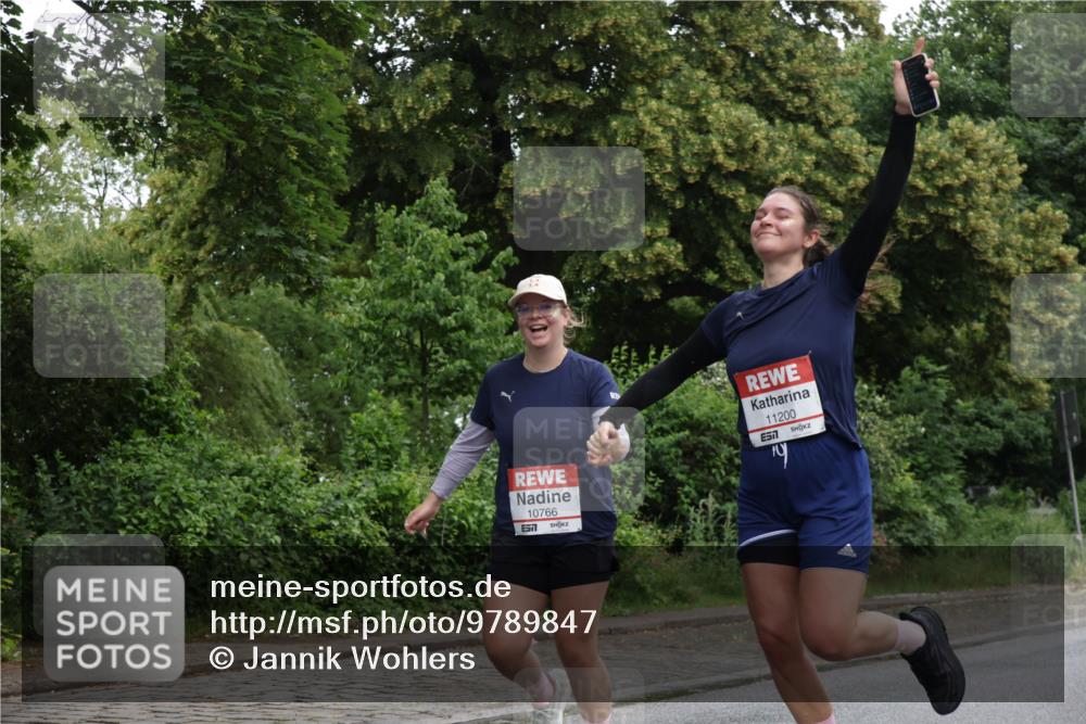 14.06.2026 - REWE Women's Run Jannik Wohlers http://msf.ph/oto/9789847 14.06.2026 10:03:08 Laufen 10766, 57, 11200, 57 meine-sportfotos.de