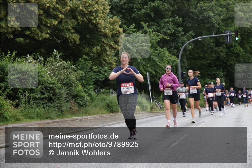 14.06.2026 - REWE Women's Run Jannik Wohlers http://msf.ph/oto/9789925 14.06.2026 10:03:20 Laufen 10793 meine-sportfotos.de
