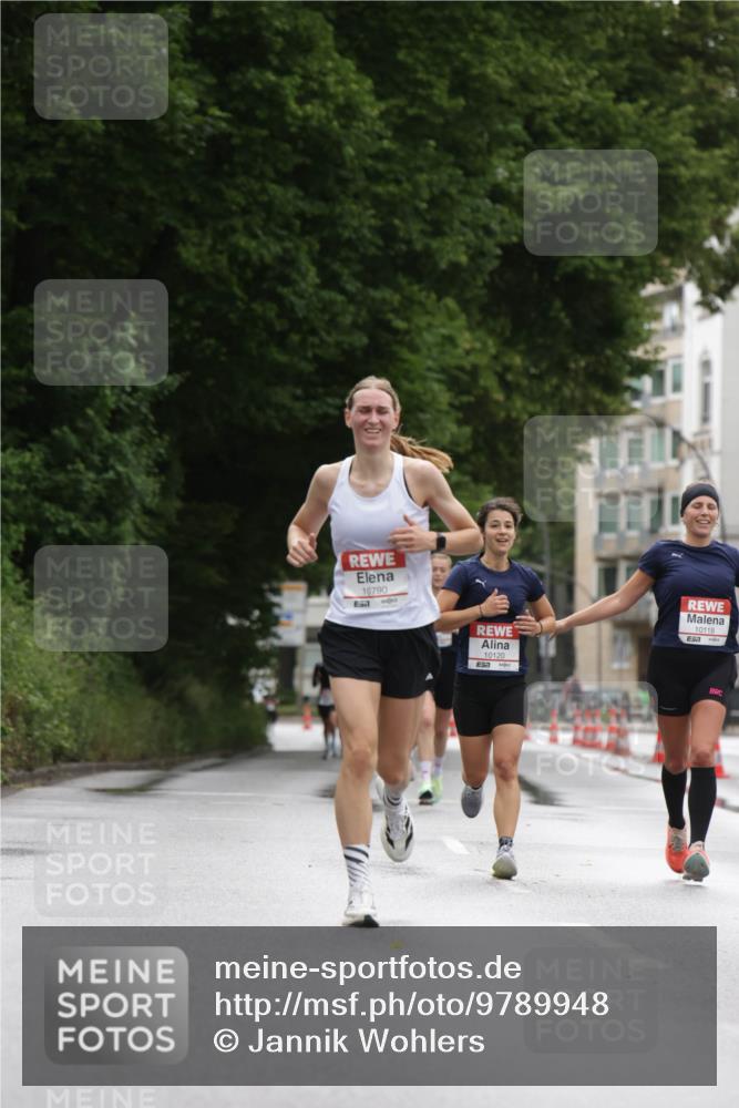 14.06.2026 - REWE Women's Run Jannik Wohlers http://msf.ph/oto/9789948 14.06.2026 09:44:05 Laufen 10790, 57, 10120, 57, 10118 meine-sportfotos.de