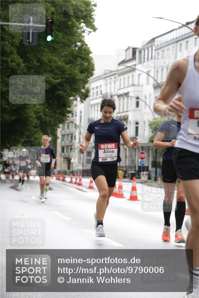 14.06.2026 - REWE Women's Run Jannik Wohlers http://msf.ph/oto/9790006 14.06.2026 09:44:09 Laufen 10120, 57 meine-sportfotos.de