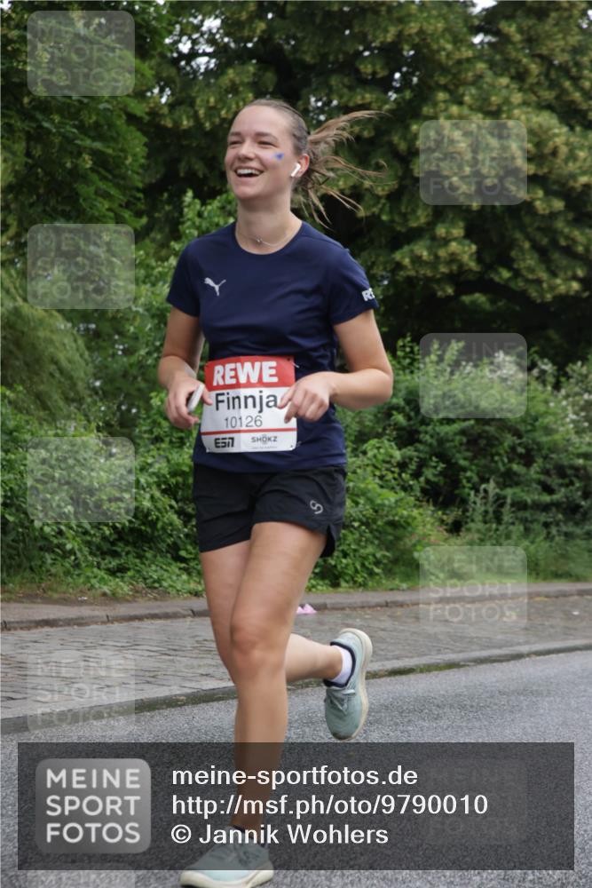 14.06.2026 - REWE Women's Run Jannik Wohlers http://msf.ph/oto/9790010 14.06.2026 10:03:24 Laufen 10126, 657 meine-sportfotos.de