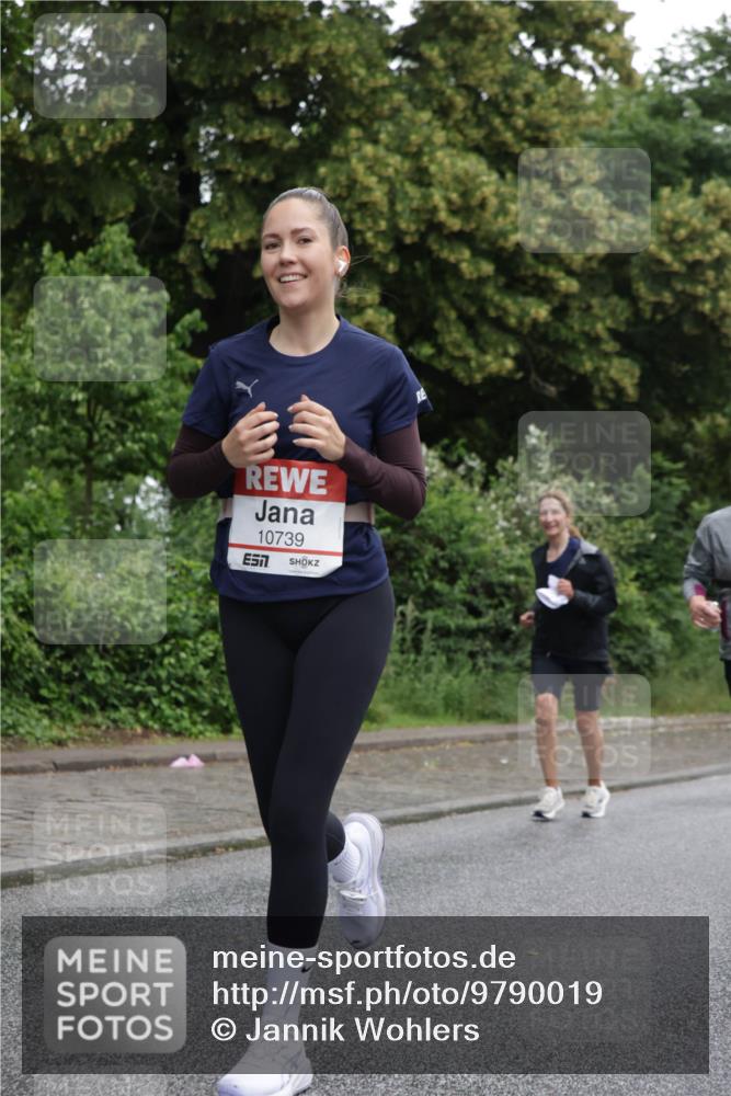 14.06.2026 - REWE Women's Run Jannik Wohlers http://msf.ph/oto/9790019 14.06.2026 10:03:25 Laufen 10739, 7 meine-sportfotos.de
