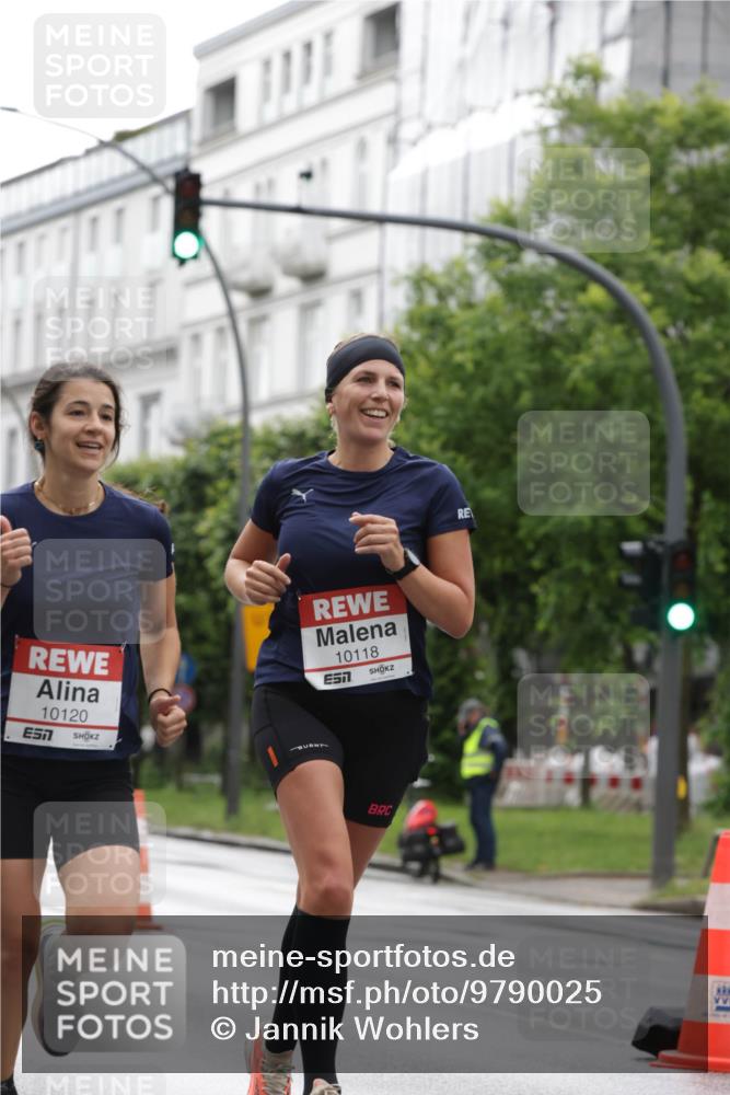 14.06.2026 - REWE Women's Run Jannik Wohlers http://msf.ph/oto/9790025 14.06.2026 09:44:10 Laufen 10120, 7, 10118 meine-sportfotos.de
