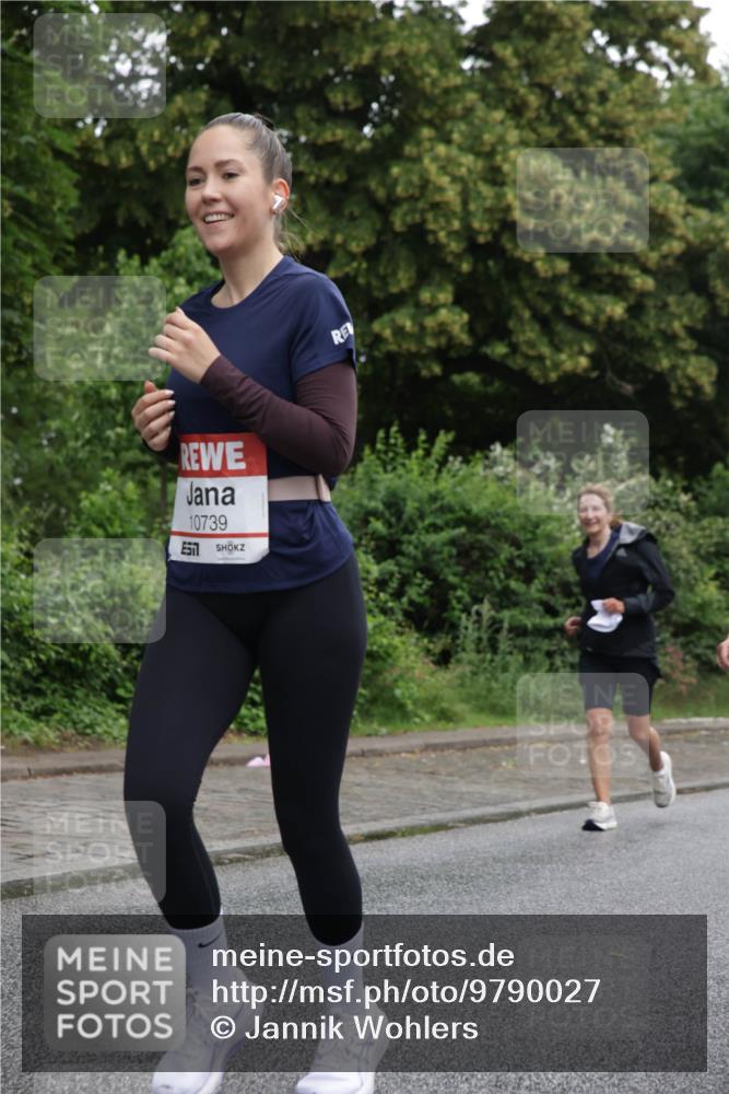 14.06.2026 - REWE Women's Run Jannik Wohlers http://msf.ph/oto/9790027 14.06.2026 10:03:26 Laufen 10739 meine-sportfotos.de