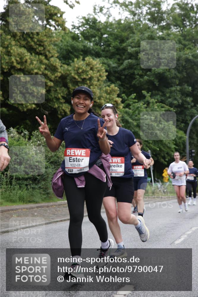 14.06.2026 - REWE Women's Run Jannik Wohlers http://msf.ph/oto/9790047 14.06.2026 10:03:27 Laufen 10248, 7, 0692 meine-sportfotos.de