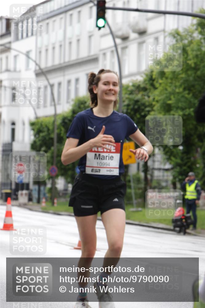 14.06.2026 - REWE Women's Run Jannik Wohlers http://msf.ph/oto/9790090 14.06.2026 09:44:14 Laufen 10994, 57 meine-sportfotos.de
