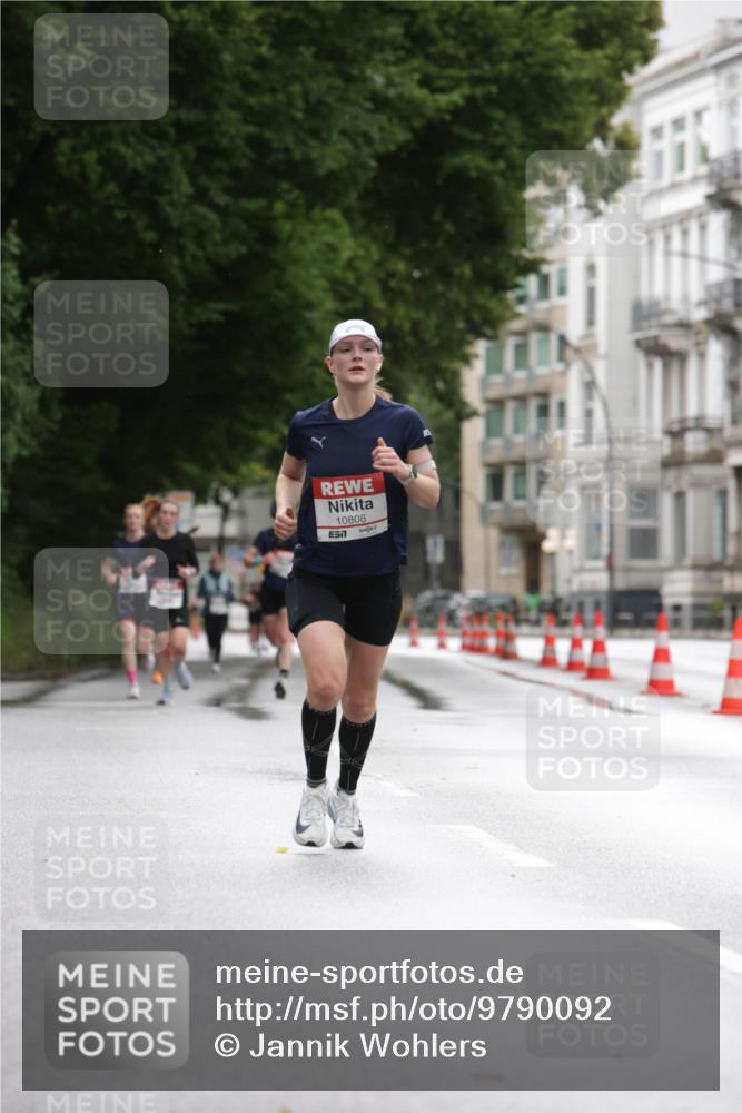 14.06.2026 - REWE Women's Run Jannik Wohlers http://msf.ph/oto/9790092 14.06.2026 09:44:16 Laufen 10808 meine-sportfotos.de
