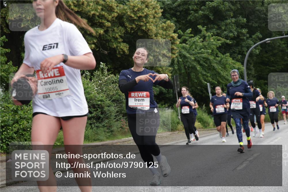 14.06.2026 - REWE Women's Run Jannik Wohlers http://msf.ph/oto/9790125 14.06.2026 10:03:32 Laufen 57, 10665, 57, 11159 meine-sportfotos.de