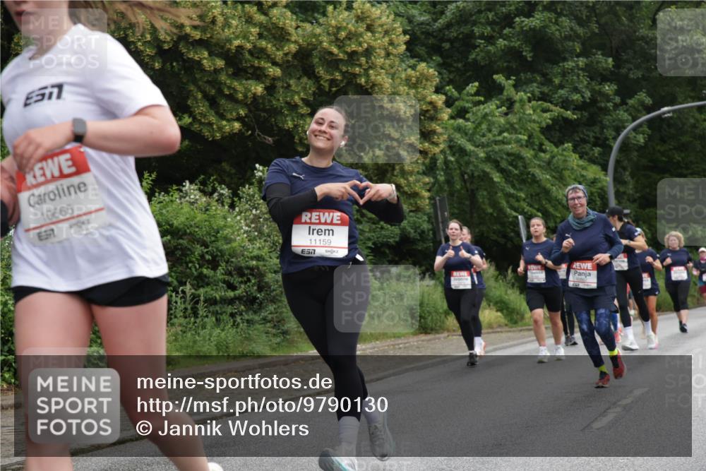 14.06.2026 - REWE Women's Run Jannik Wohlers http://msf.ph/oto/9790130 14.06.2026 10:03:32 Laufen 10665, 7, 11159, 7, 1086 meine-sportfotos.de