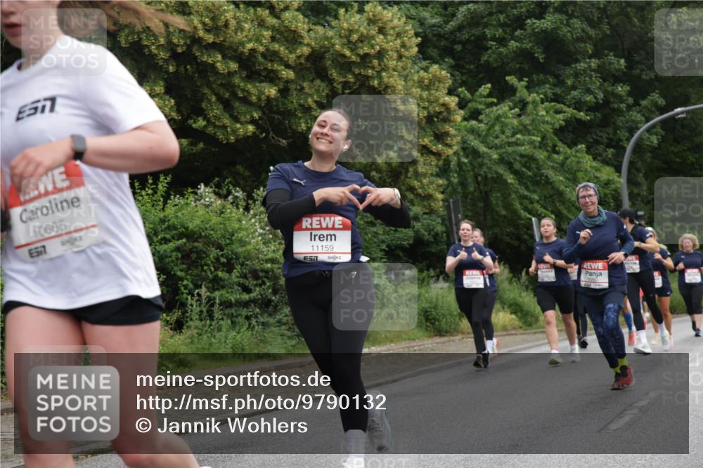 14.06.2026 - REWE Women's Run Jannik Wohlers http://msf.ph/oto/9790132 14.06.2026 10:03:32 Laufen 10665, 557, 11159 meine-sportfotos.de