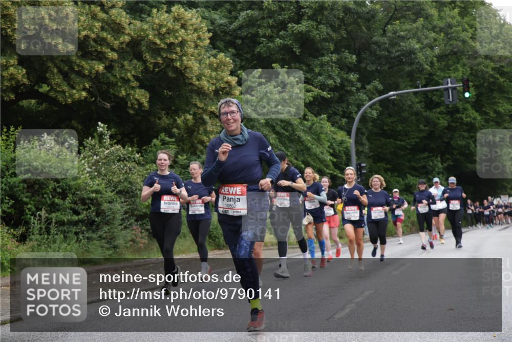 14.06.2026 - REWE Women's Run Jannik Wohlers http://msf.ph/oto/9790141 14.06.2026 10:03:33 Laufen 10862 meine-sportfotos.de