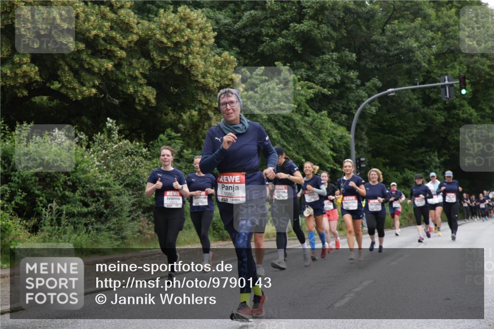 14.06.2026 - REWE Women's Run Jannik Wohlers http://msf.ph/oto/9790143 14.06.2026 10:03:33 Laufen 10862 meine-sportfotos.de