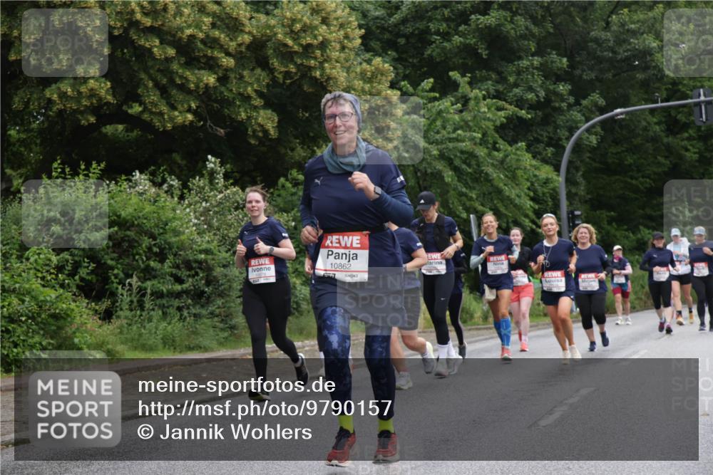 14.06.2026 - REWE Women's Run Jannik Wohlers http://msf.ph/oto/9790157 14.06.2026 10:03:34 Laufen 10862 meine-sportfotos.de